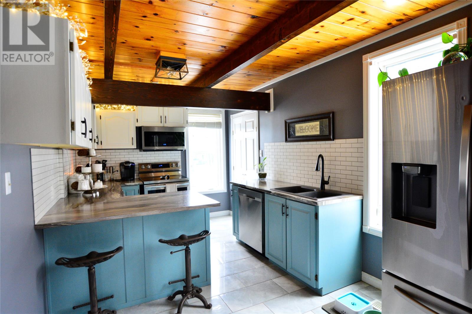 110-114 Point Road, Harbourmain-Chapel'scove-Lakeview, Newfoundland & Labrador  A0A 1V0 - Photo 3 - 1294235