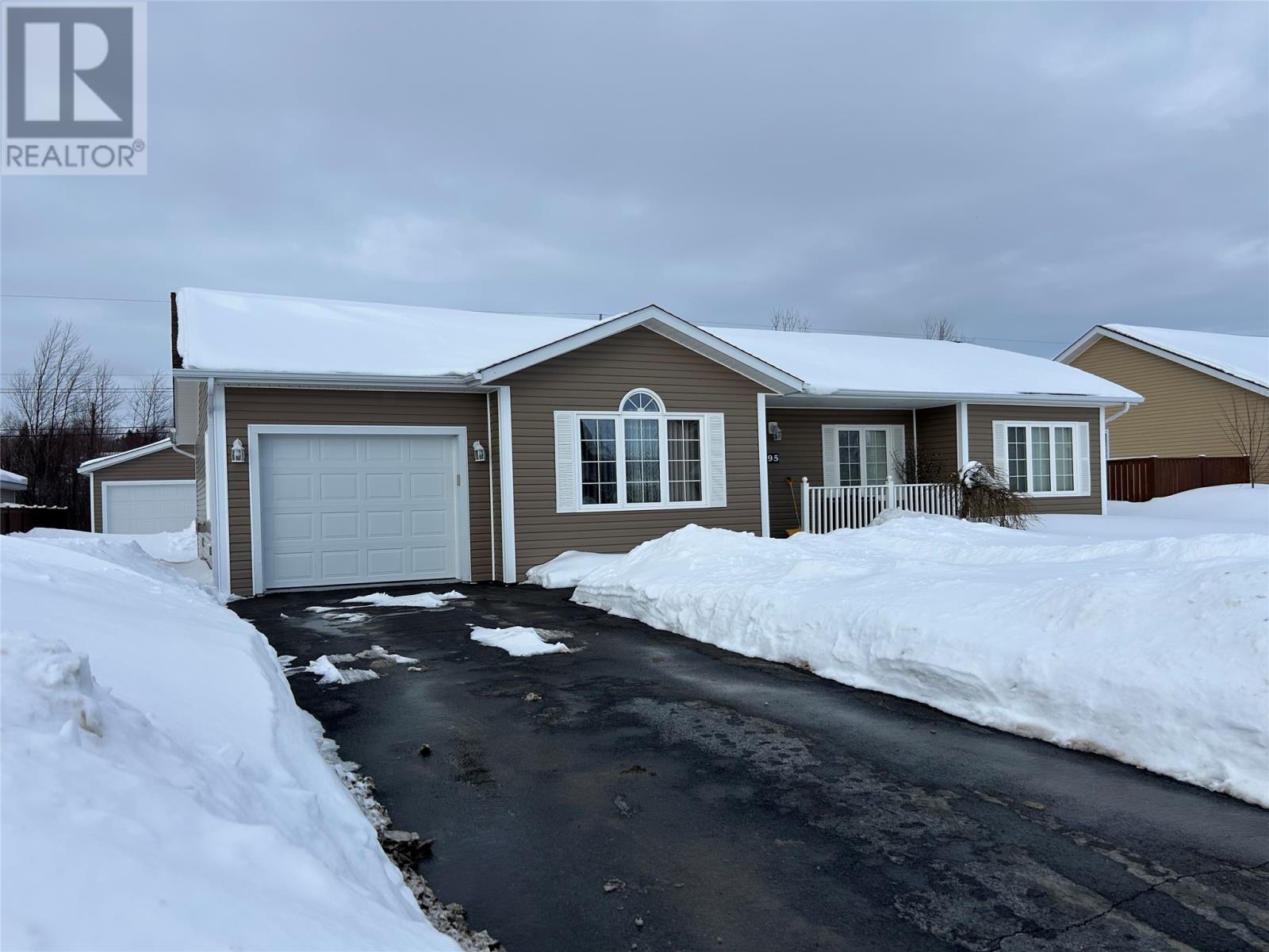 95 Harmsworth Drive, Grand Falls - Windsor, Newfoundland & Labrador  A2A 2Y7 - Photo 1 - 1294234