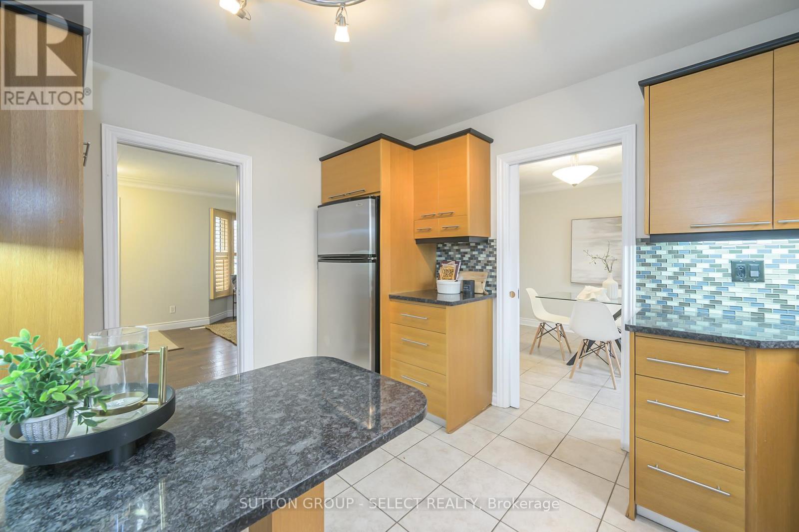 643 Dunboyne Crescent, London North, Ontario  N5X 1Y1 - Photo 25 - X12747760