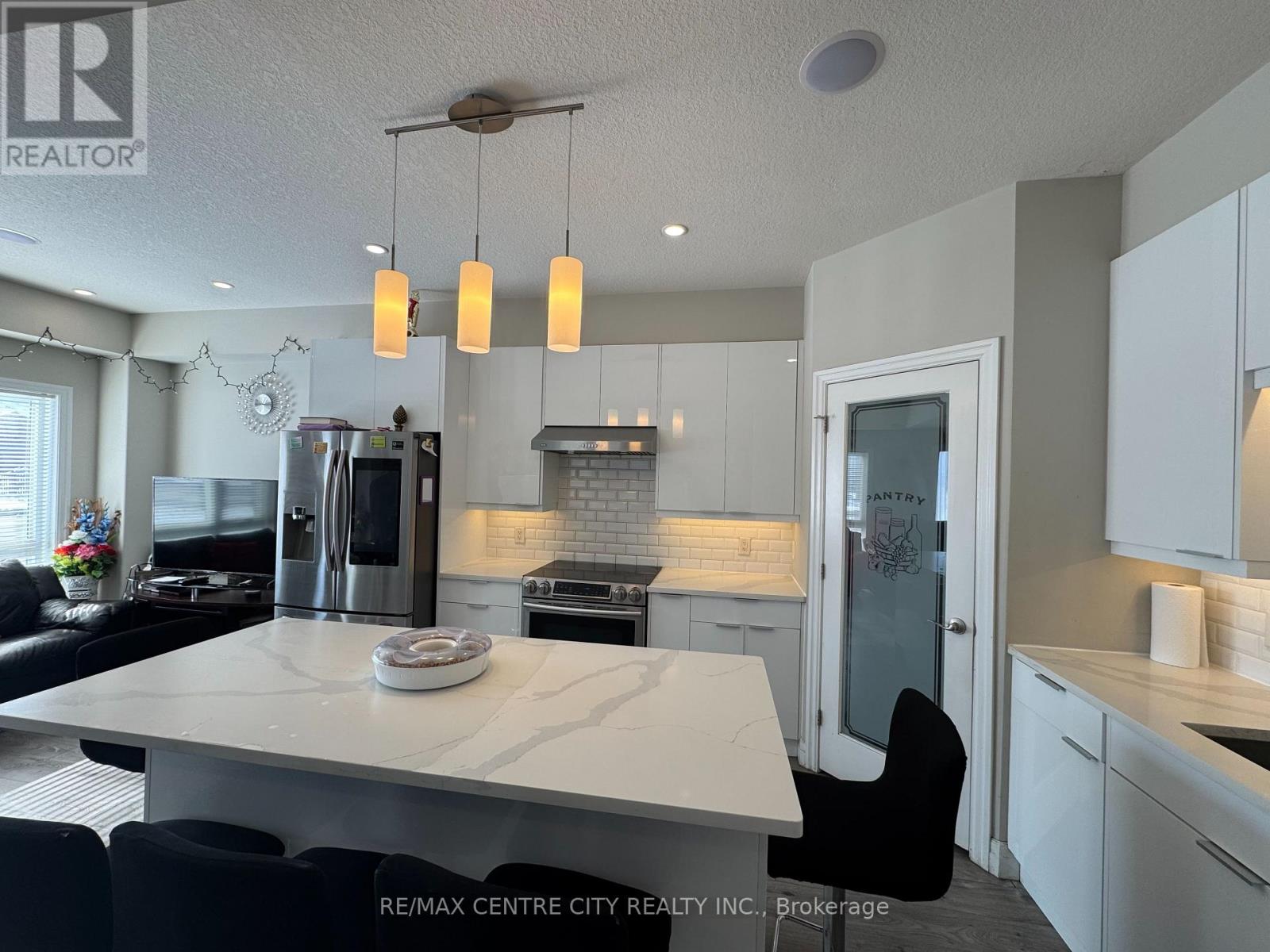 829 Sarnia Road, London North (North M), Ontario  N6H 0K3 - Photo 10 - X12747866