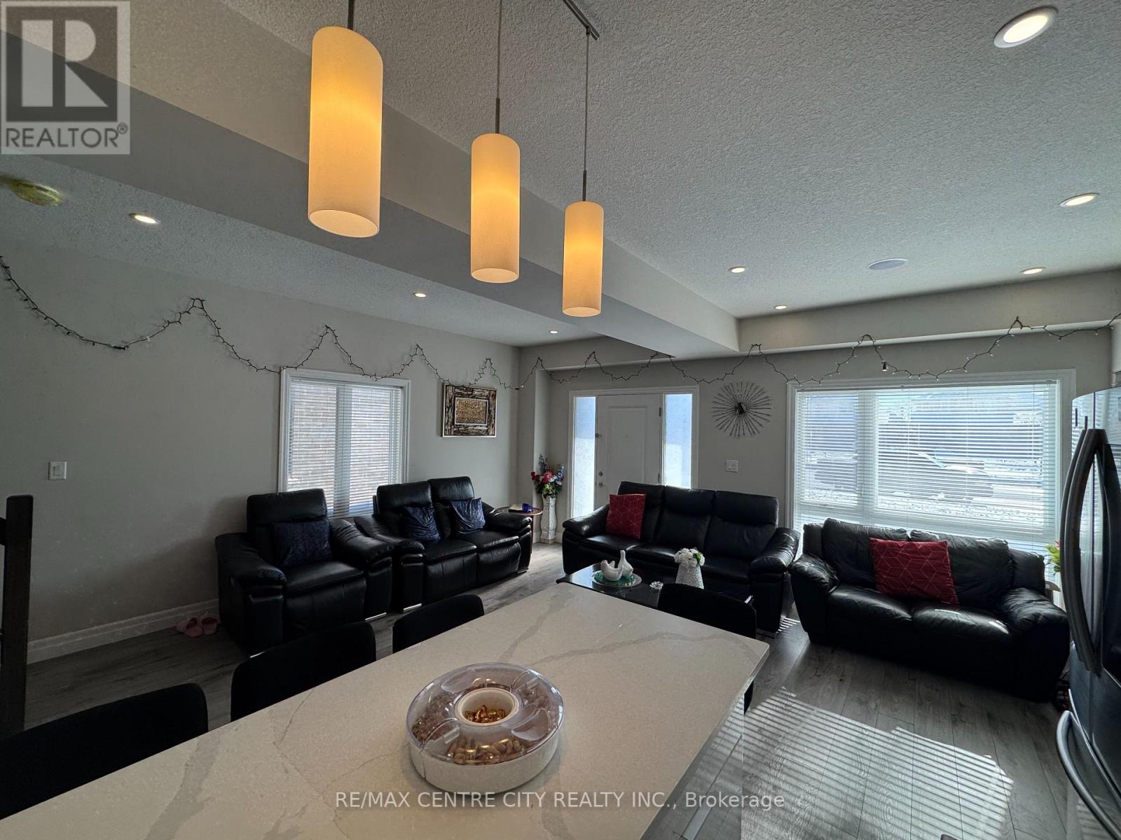829 Sarnia Road, London North (North M), Ontario  N6H 0K3 - Photo 11 - X12747866