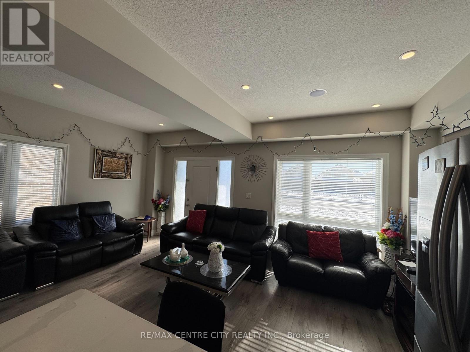 829 Sarnia Road, London North (North M), Ontario  N6H 0K3 - Photo 12 - X12747866