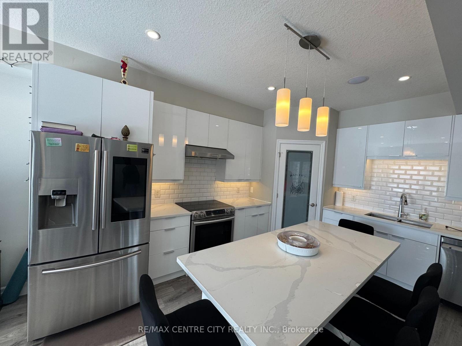 829 Sarnia Road, London North (North M), Ontario  N6H 0K3 - Photo 7 - X12747866