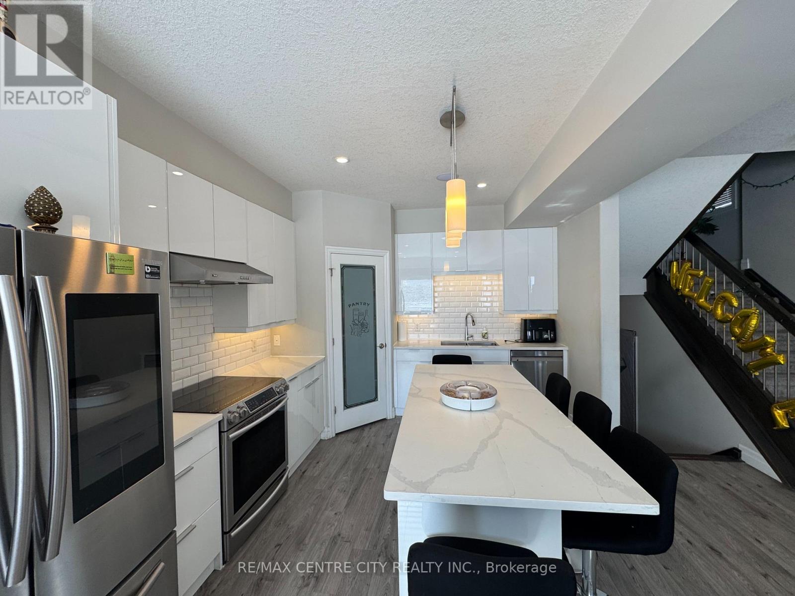 829 Sarnia Road, London North (North M), Ontario  N6H 0K3 - Photo 8 - X12747866