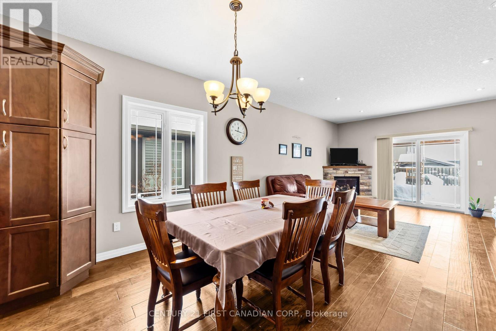 272 Walnut Street, Lucan Biddulph, Ontario  N0M 2J0 - Photo 11 - X12747908