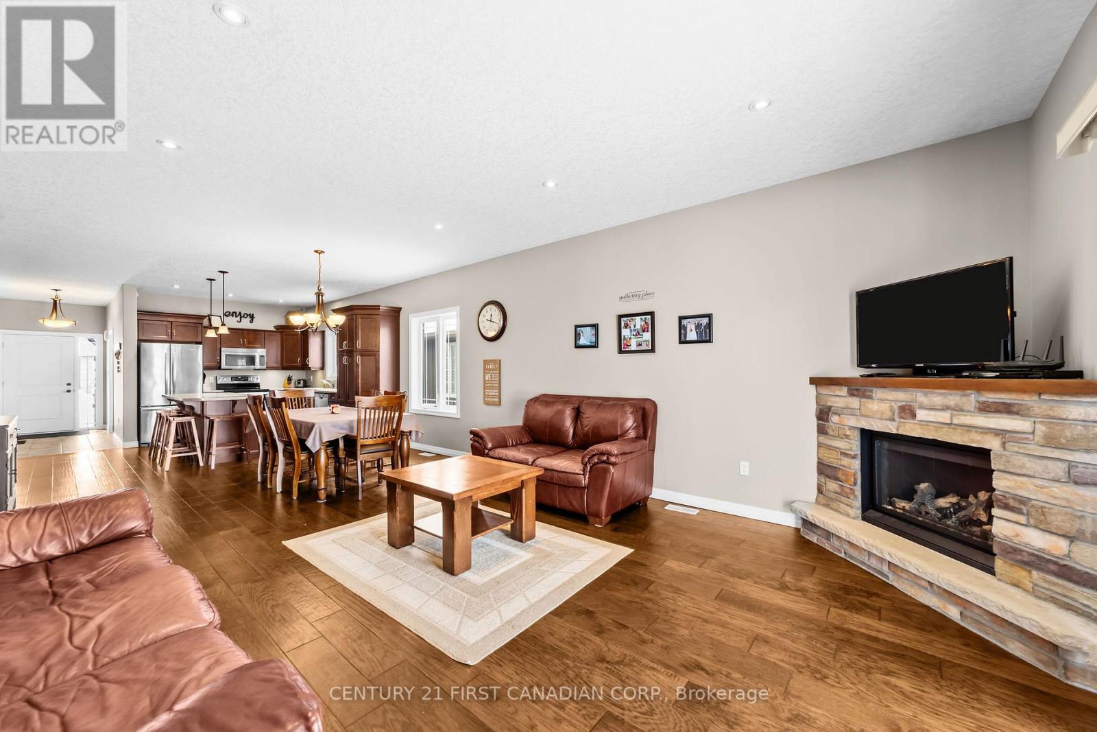 272 Walnut Street, Lucan Biddulph, Ontario  N0M 2J0 - Photo 14 - X12747908