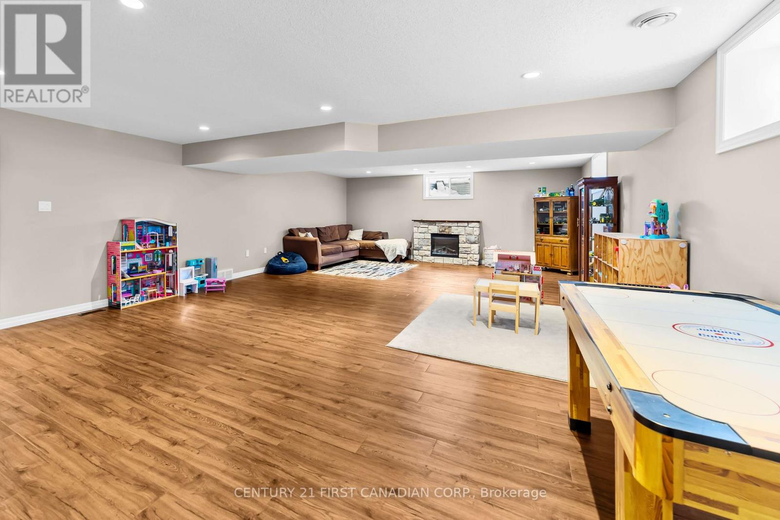 272 Walnut Street, Lucan Biddulph, Ontario  N0M 2J0 - Photo 22 - X12747908