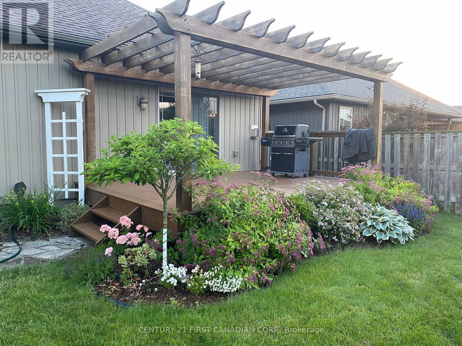 272 Walnut Street, Lucan Biddulph, Ontario  N0M 2J0 - Photo 32 - X12747908