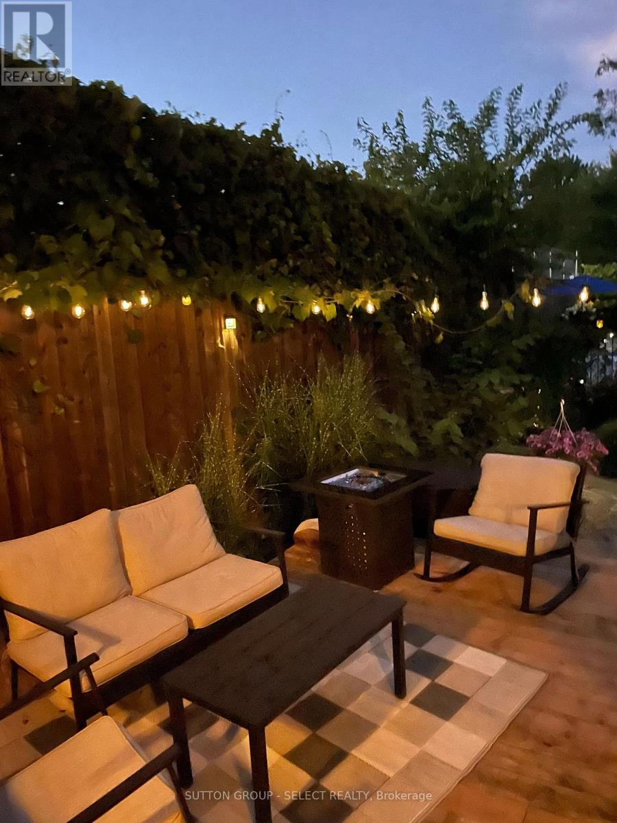 Photo 39 of 43 for 908 Maitland Street