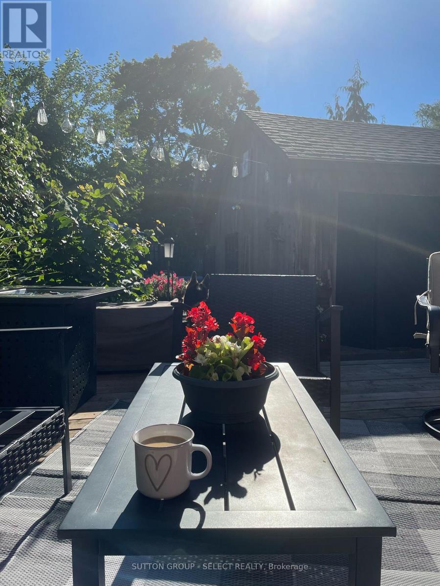 Photo 42 of 43 for 908 Maitland Street