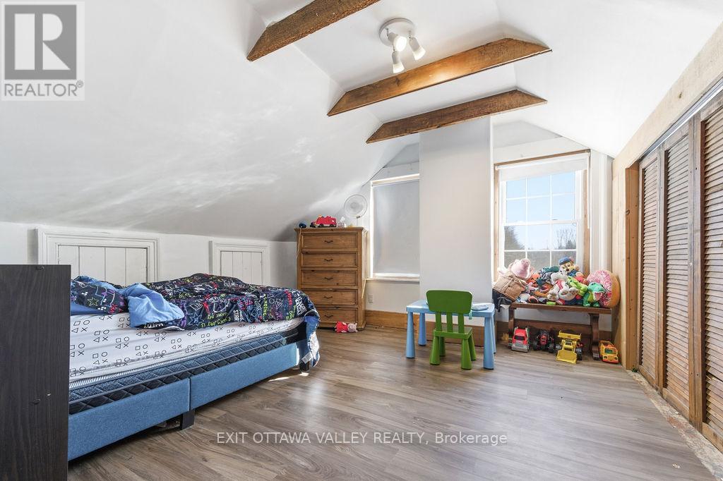 815 Pembroke Street W, Pembroke, Ontario  K8A 5P5 - Photo 24 - X12748076