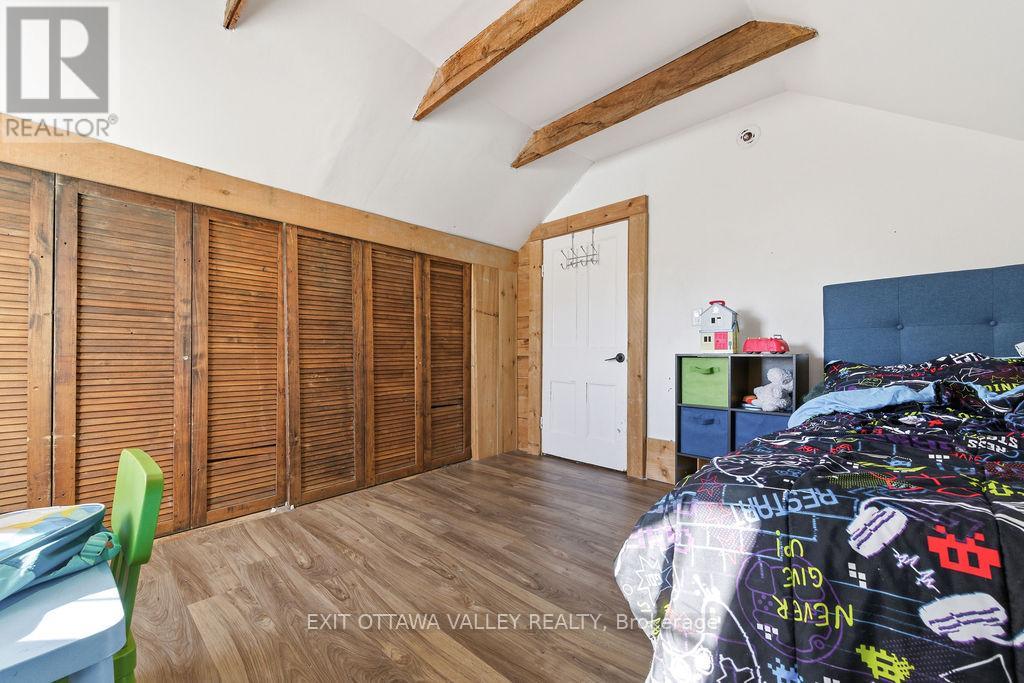 815 Pembroke Street W, Pembroke, Ontario  K8A 5P5 - Photo 25 - X12748076