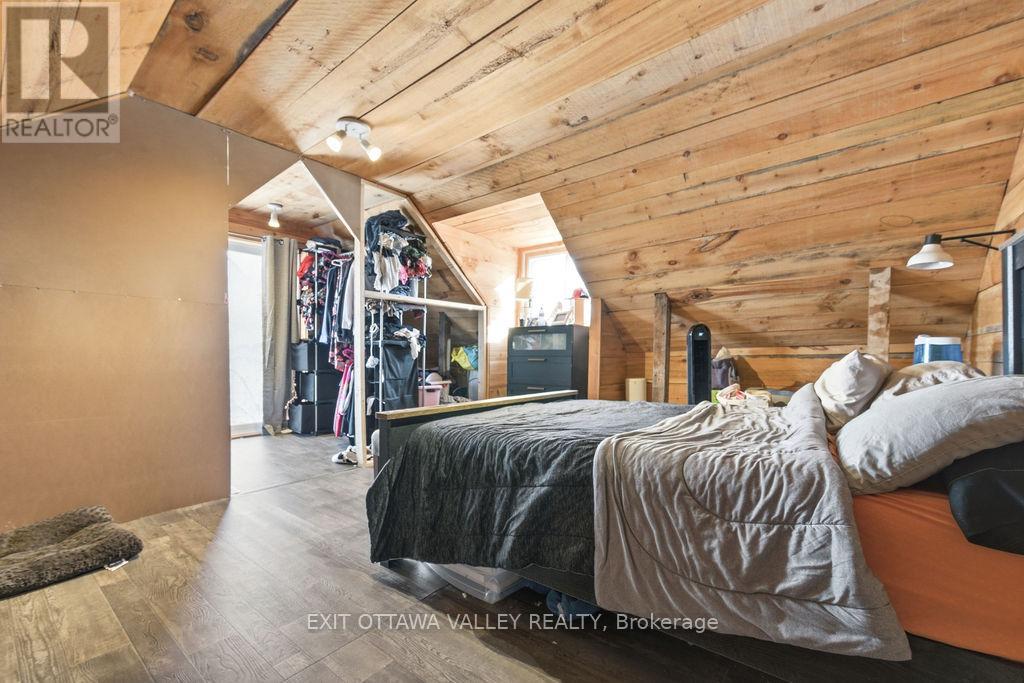 815 Pembroke Street W, Pembroke, Ontario  K8A 5P5 - Photo 30 - X12748076