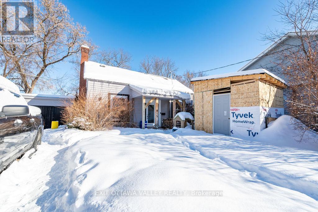 815 Pembroke Street W, Pembroke, Ontario  K8A 5P5 - Photo 41 - X12748076