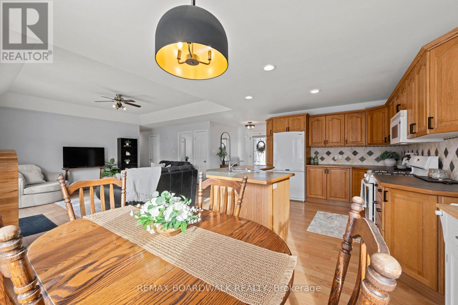 1017 Massie Drive, Prescott, Ontario  K0E 1T0 - Photo 18 - X12747854