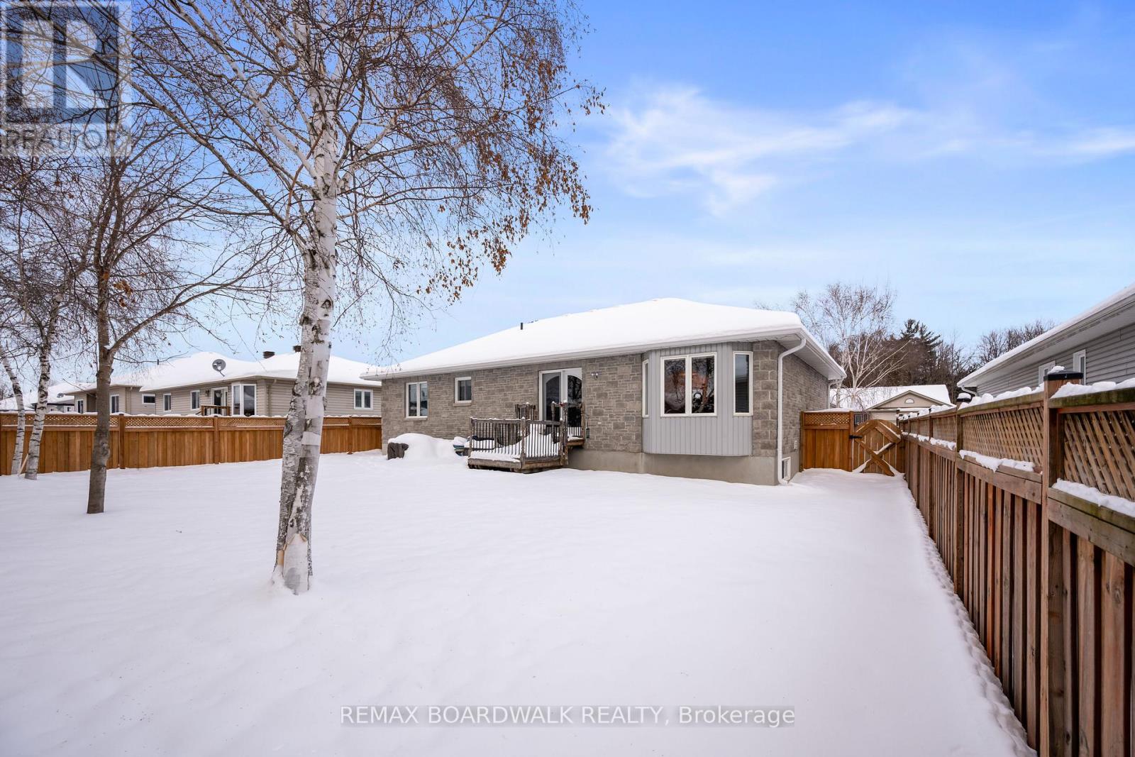 1017 Massie Drive, Prescott, Ontario  K0E 1T0 - Photo 4 - X12747854