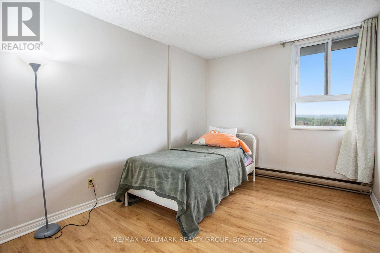 1508 - 2000 Jasmine Crescent, Ottawa, Ontario  K1J 8K4 - Photo 11 - X12747942