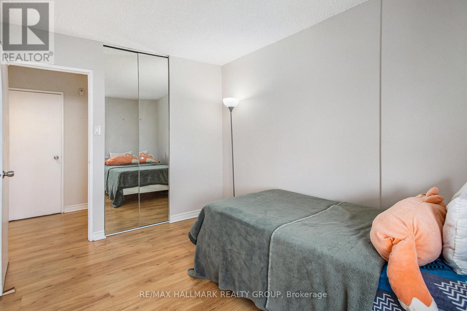 1508 - 2000 Jasmine Crescent, Ottawa, Ontario  K1J 8K4 - Photo 12 - X12747942