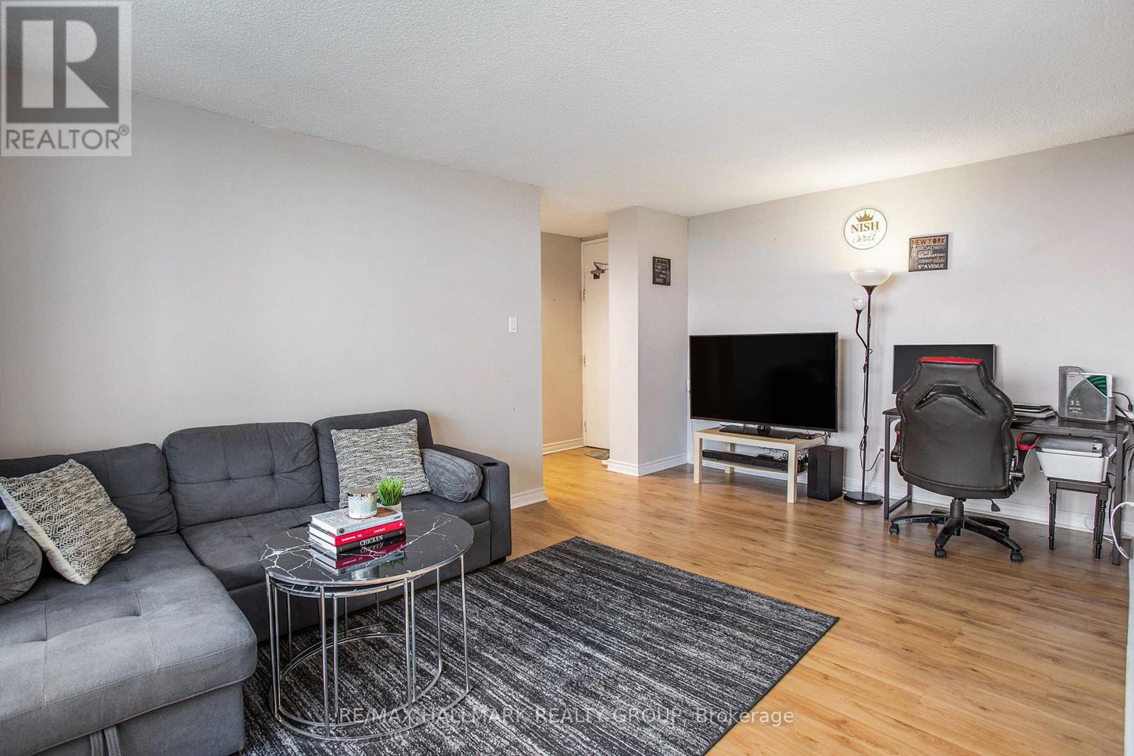 1508 - 2000 Jasmine Crescent, Ottawa, Ontario  K1J 8K4 - Photo 3 - X12747942