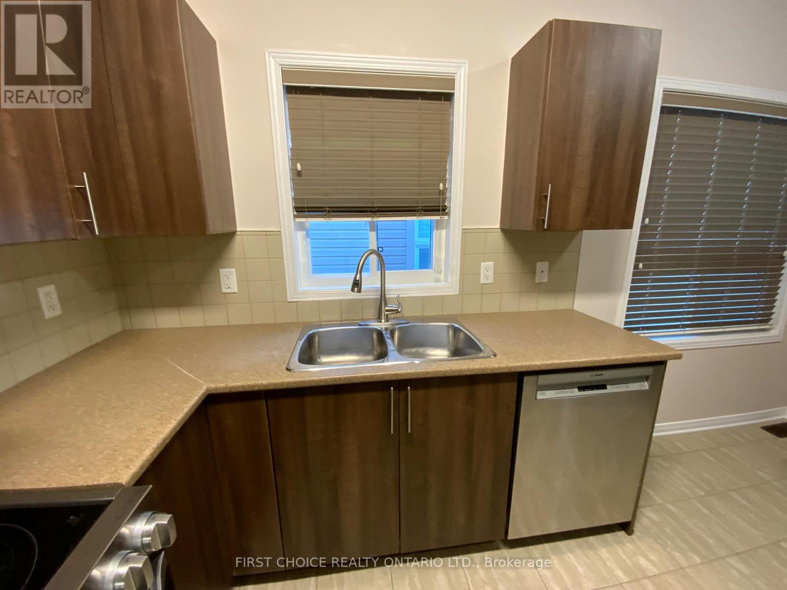 281 Mercury Street, Clarence-Rockland, Ontario  K4K 0G6 - Photo 9 - X12747964