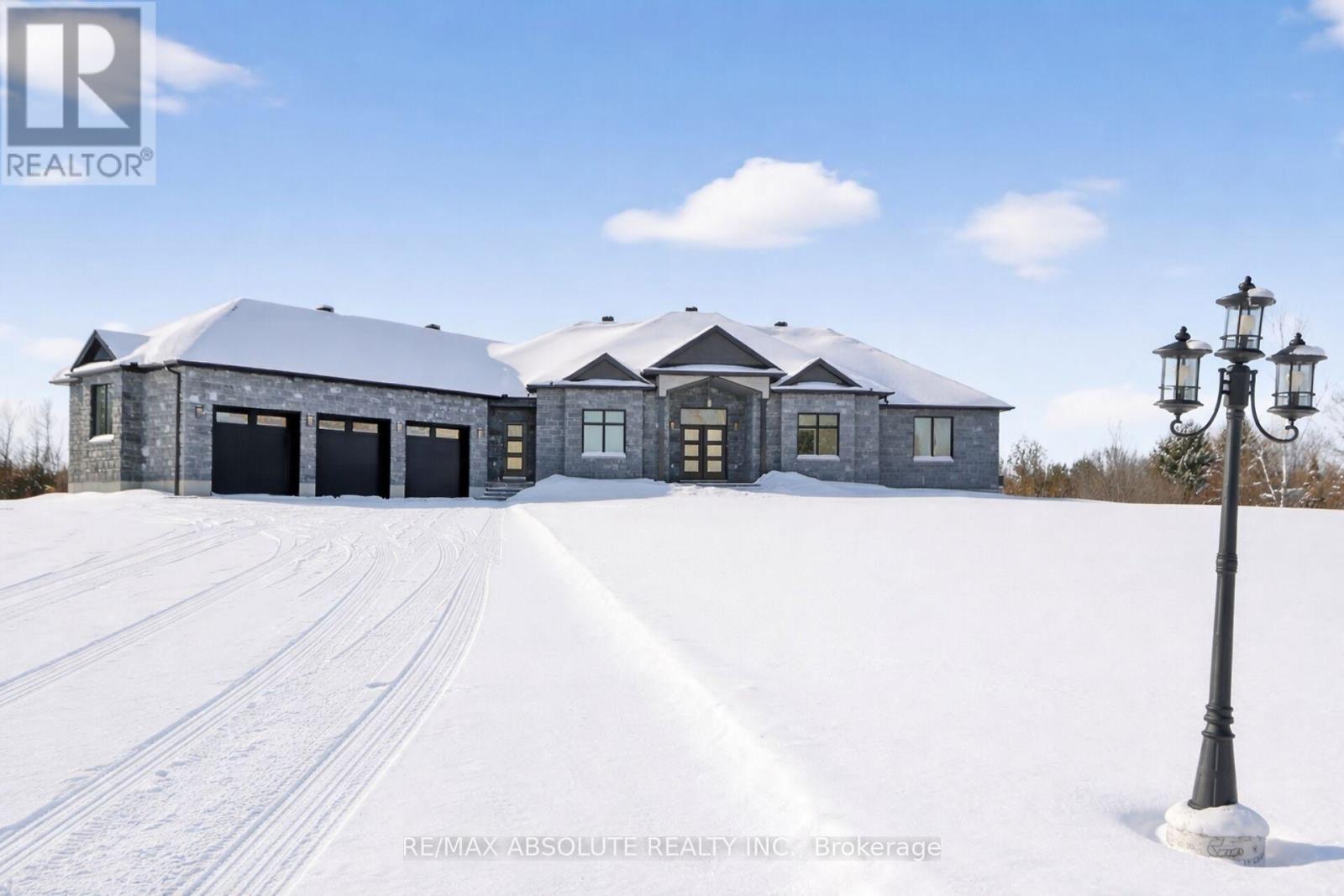 989 William Mooney Road, Ottawa, Ontario  K0A 1L0 - Photo 2 - X12748002