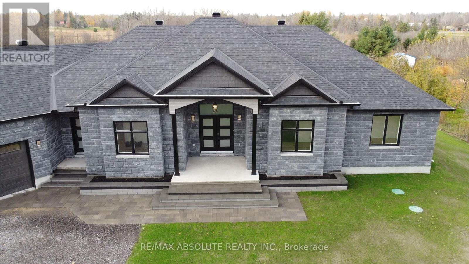 989 William Mooney Road, Ottawa, Ontario  K0A 1L0 - Photo 4 - X12748002