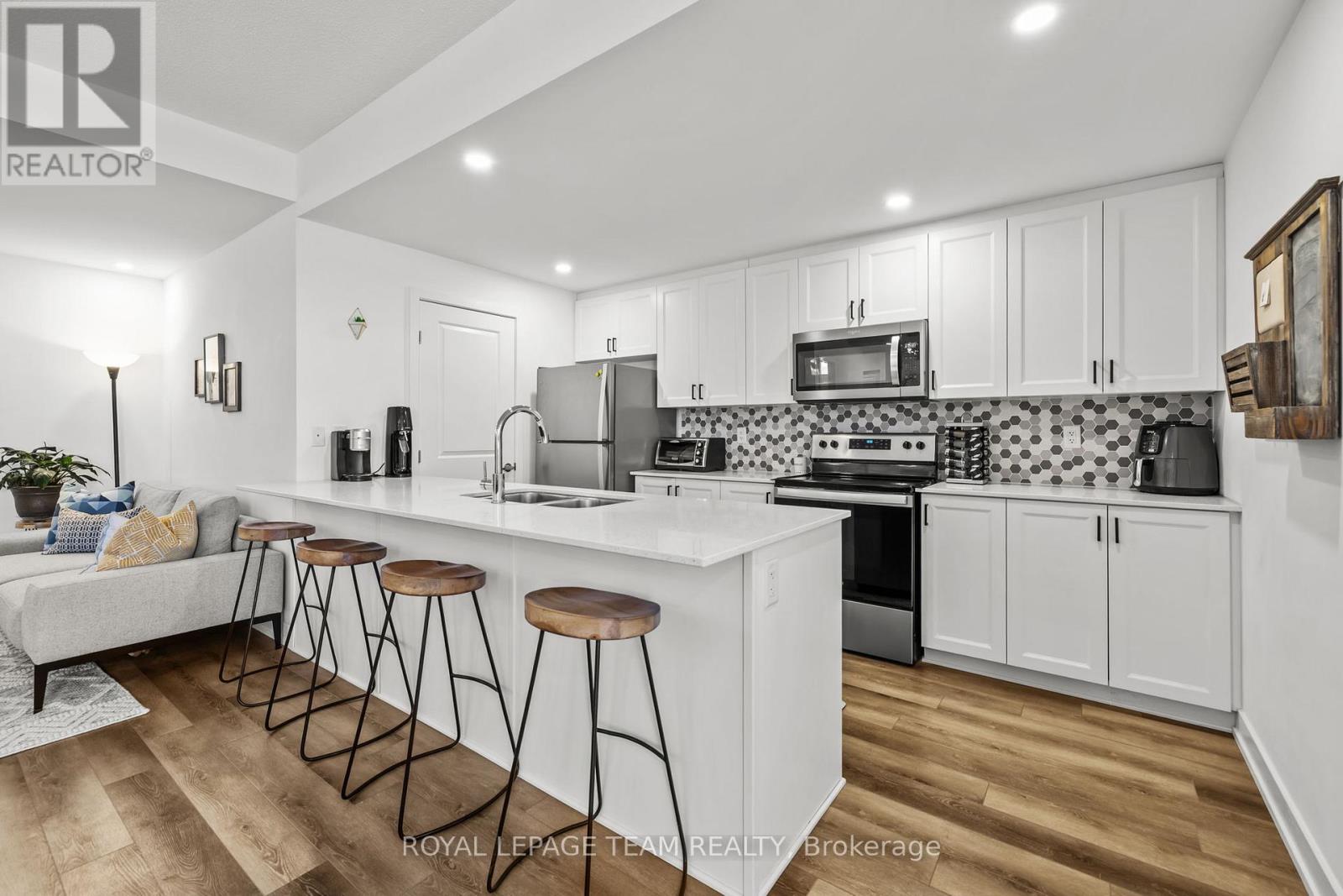 213 Big Sky Private, Ottawa, Ontario  K1T 0M8 - Photo 12 - X12748004