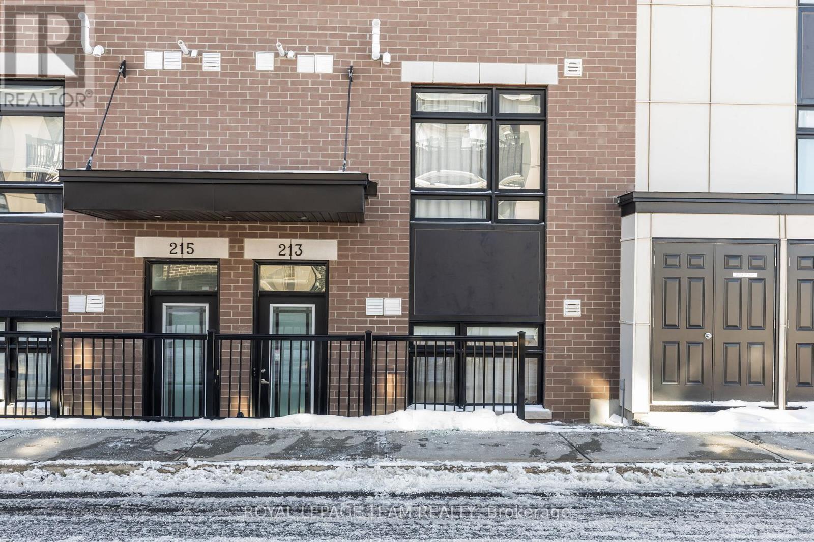 213 Big Sky Private, Ottawa, Ontario  K1T 0M8 - Photo 2 - X12748004