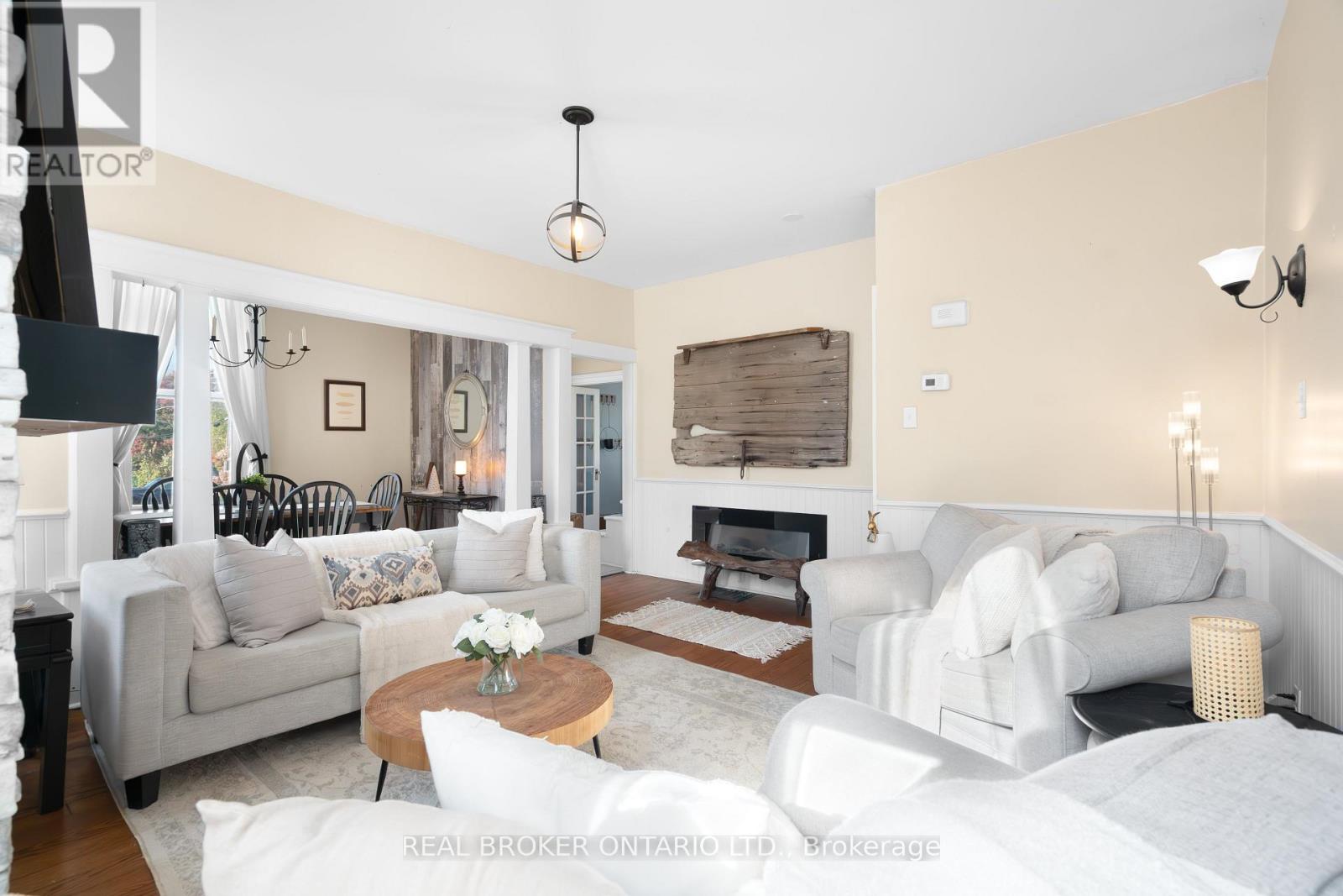 90 Emily Street, Carleton Place, Ontario  K7C 1S9 - Photo 12 - X12748126