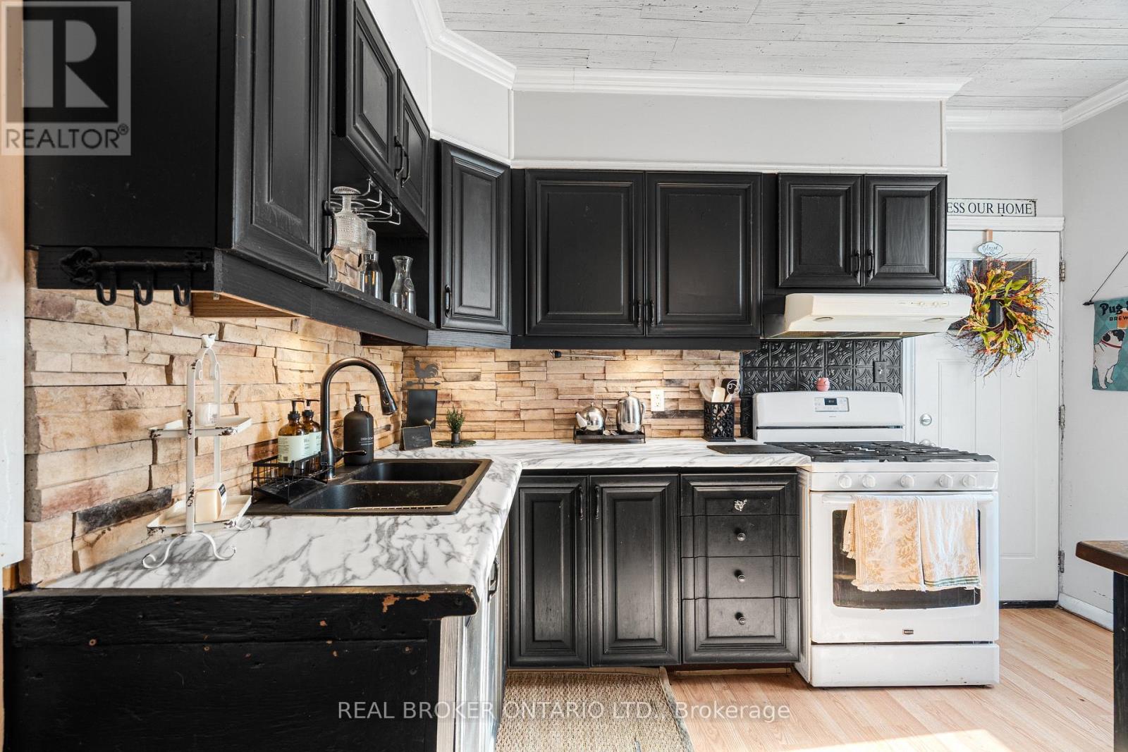 90 Emily Street, Carleton Place, Ontario  K7C 1S9 - Photo 20 - X12748126