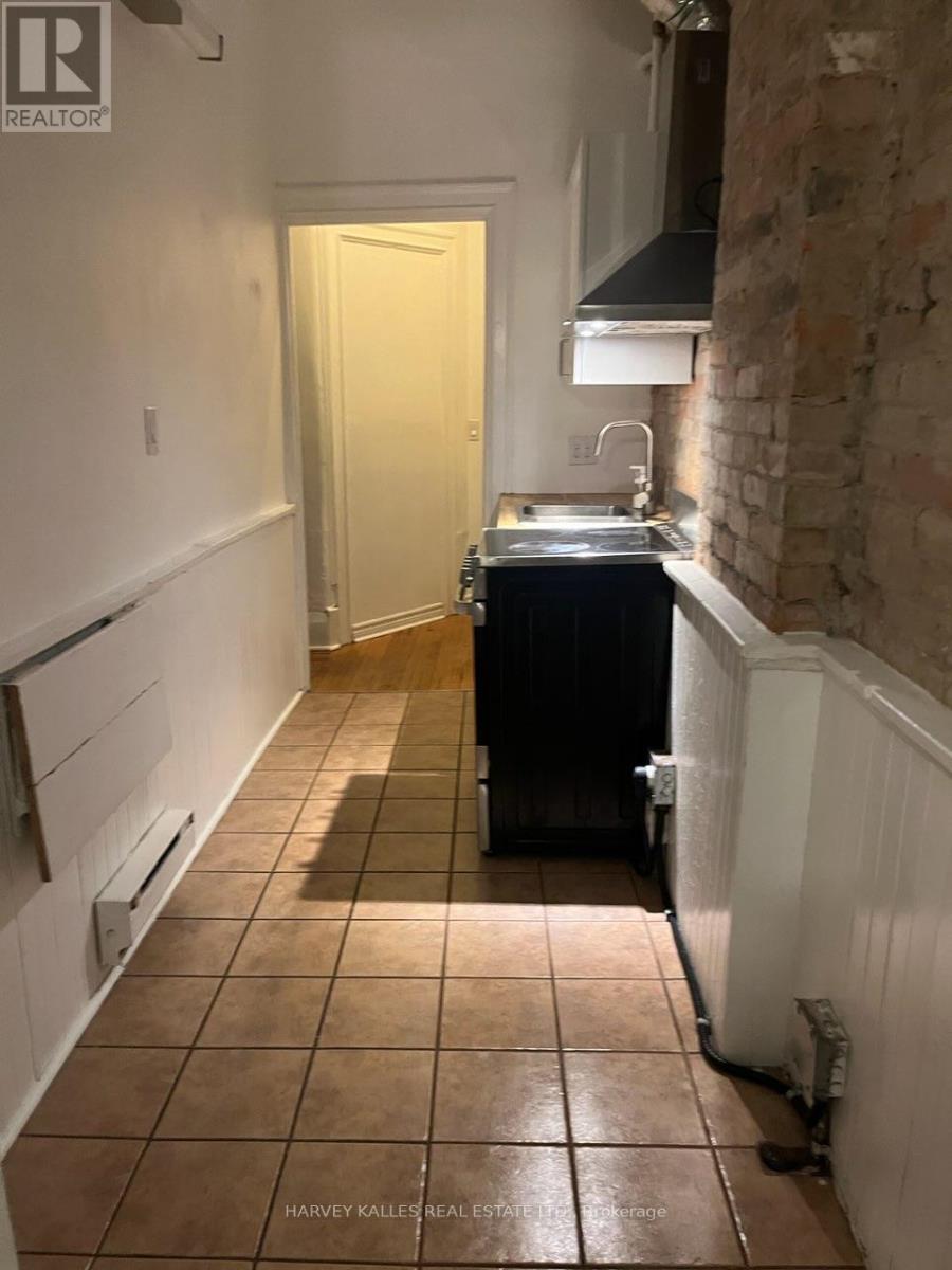 100 - 678 Huron Street, Toronto, Ontario  M5R 2R9 - Photo 4 - C12617410