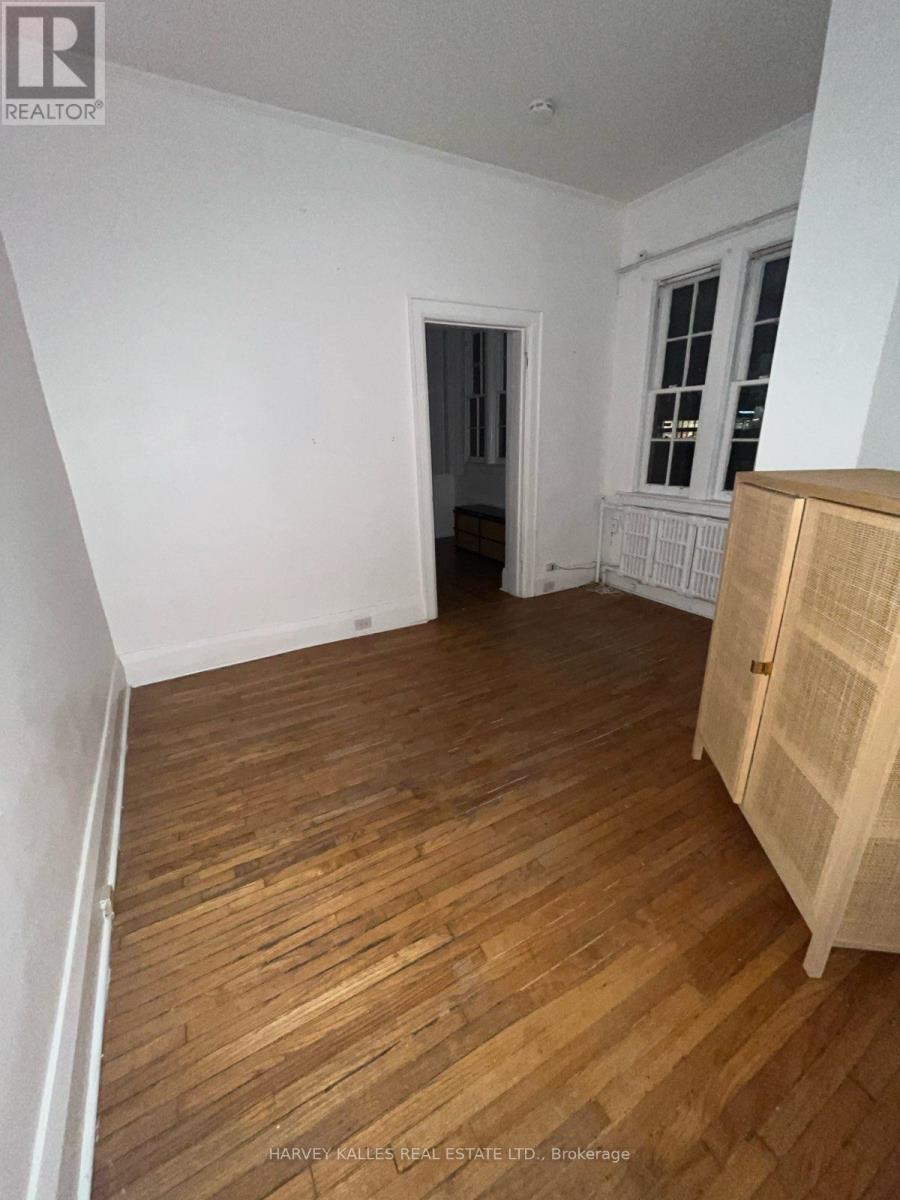 100 - 678 Huron Street, Toronto, Ontario  M5R 2R9 - Photo 2 - C12617410