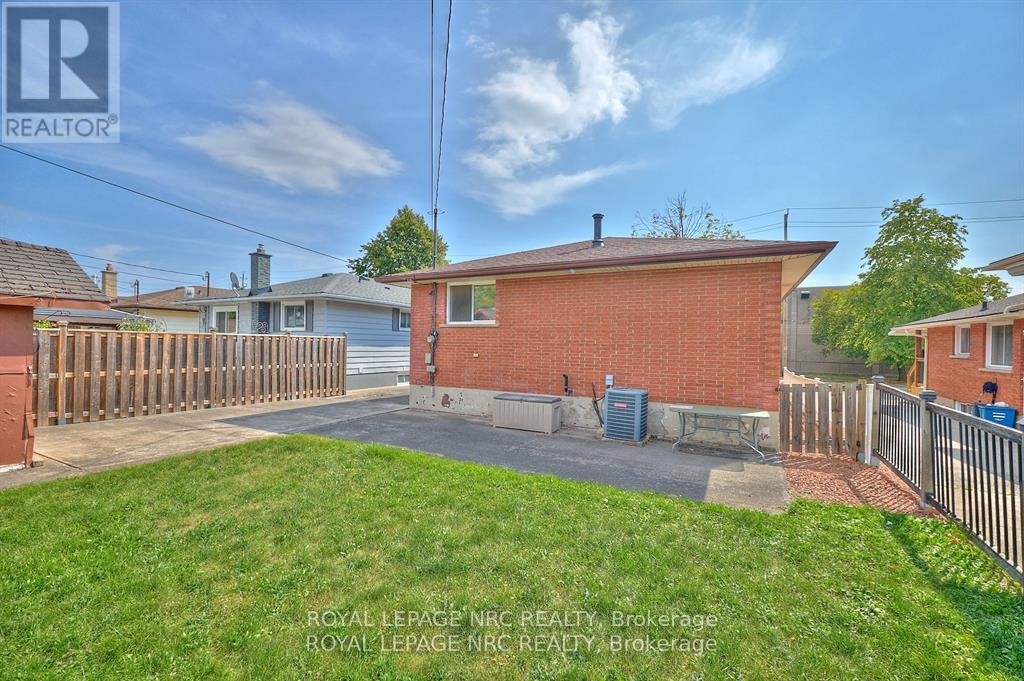 320 Morningstar Street, Welland (Lincoln/crowland), Ontario  L3B 5B3 - Photo 7 - X12747932