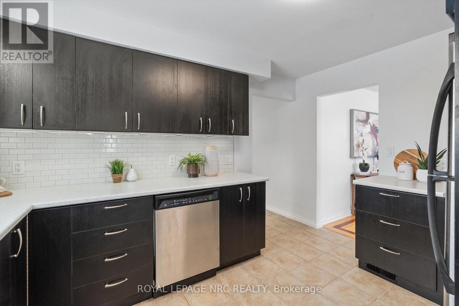 7952 Tad Street, Niagara Falls (West Wood), Ontario  L2H 1H7 - Photo 13 - X12748014