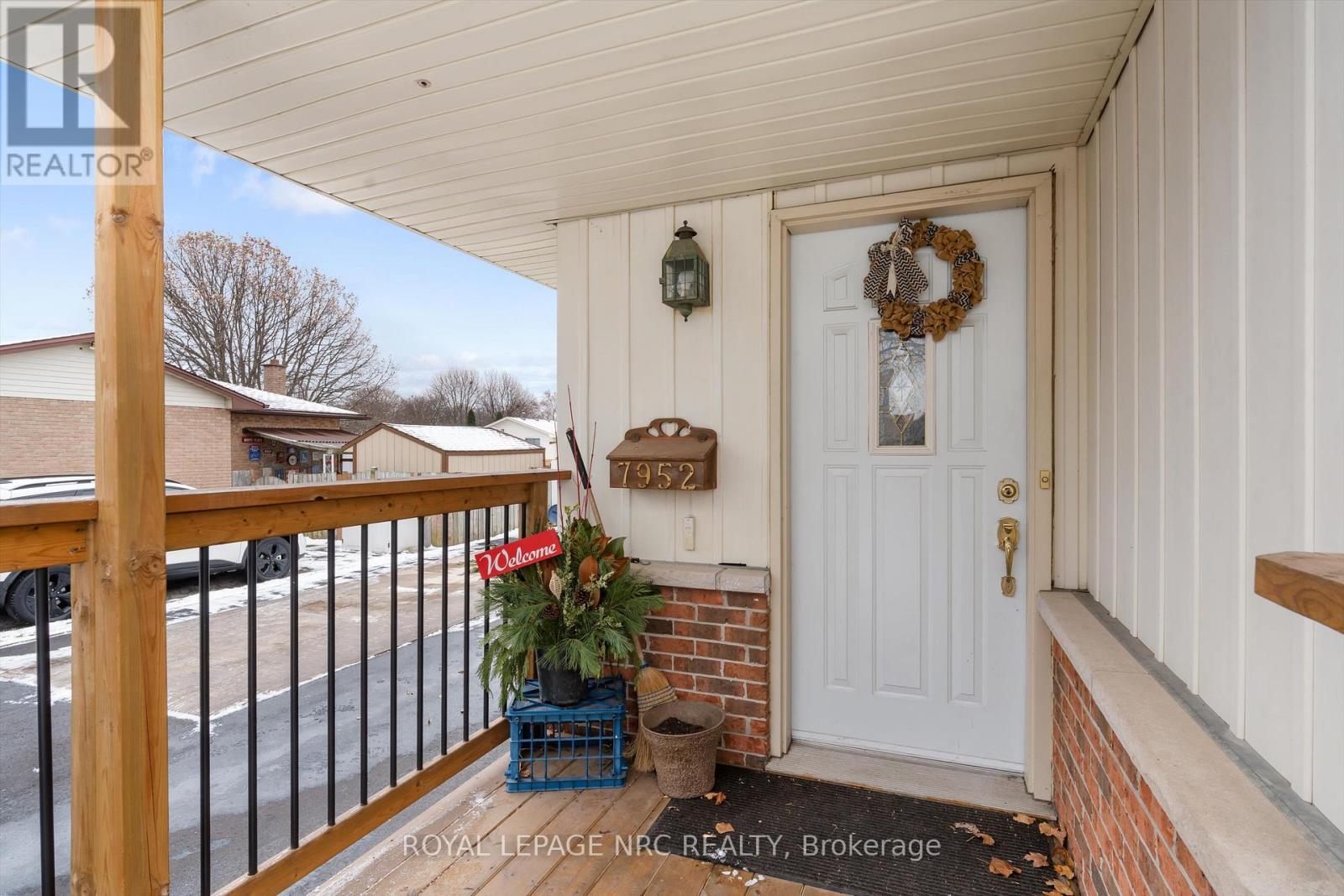 7952 Tad Street, Niagara Falls (West Wood), Ontario  L2H 1H7 - Photo 3 - X12748014