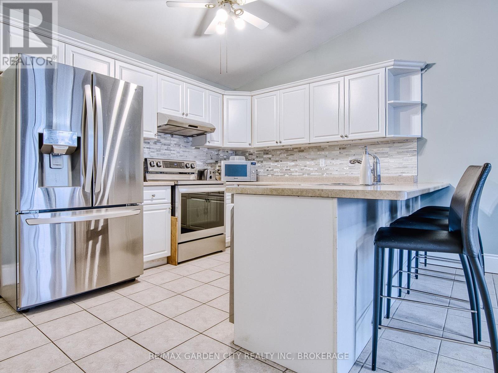 6191 Shane Crescent, Niagara Falls, Ontario  L2J 4K9 - Photo 11 - X12748082