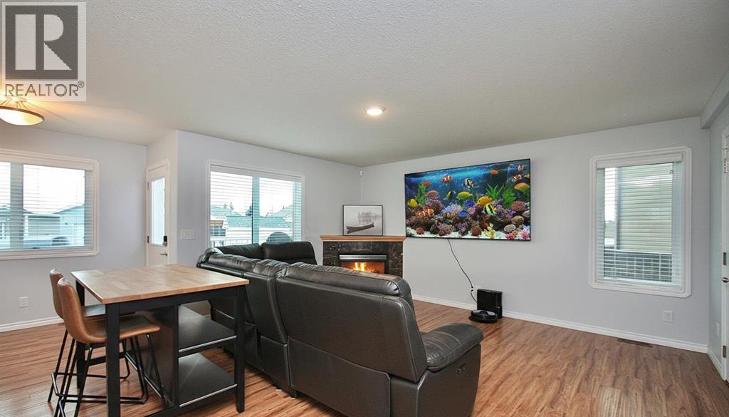 7514 40 Avenue, Camrose, Alberta  T4V 4C1 - Photo 6 - A2281912