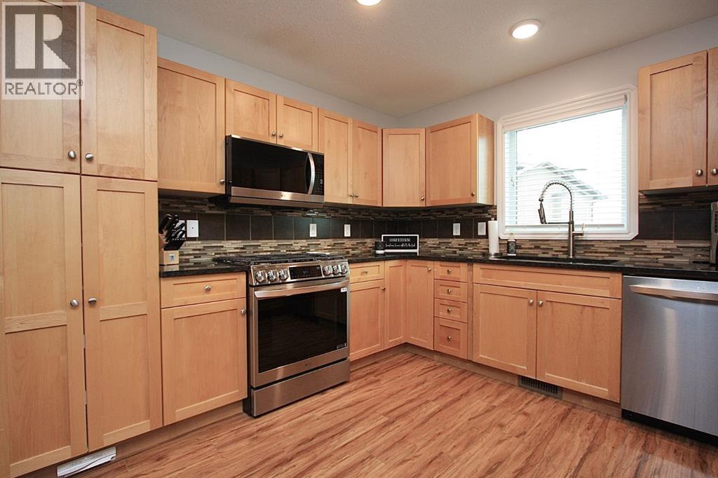 7514 40 Avenue, Camrose, Alberta  T4V 4C1 - Photo 10 - A2281912