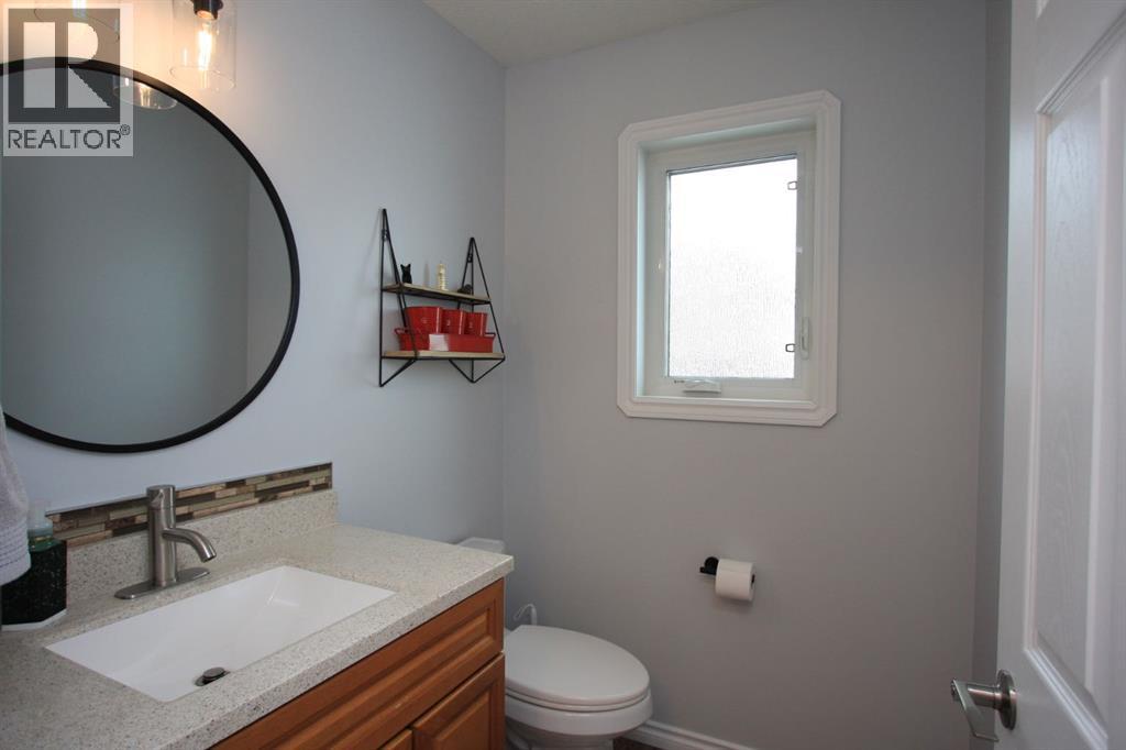 7514 40 Avenue, Camrose, Alberta  T4V 4C1 - Photo 13 - A2281912