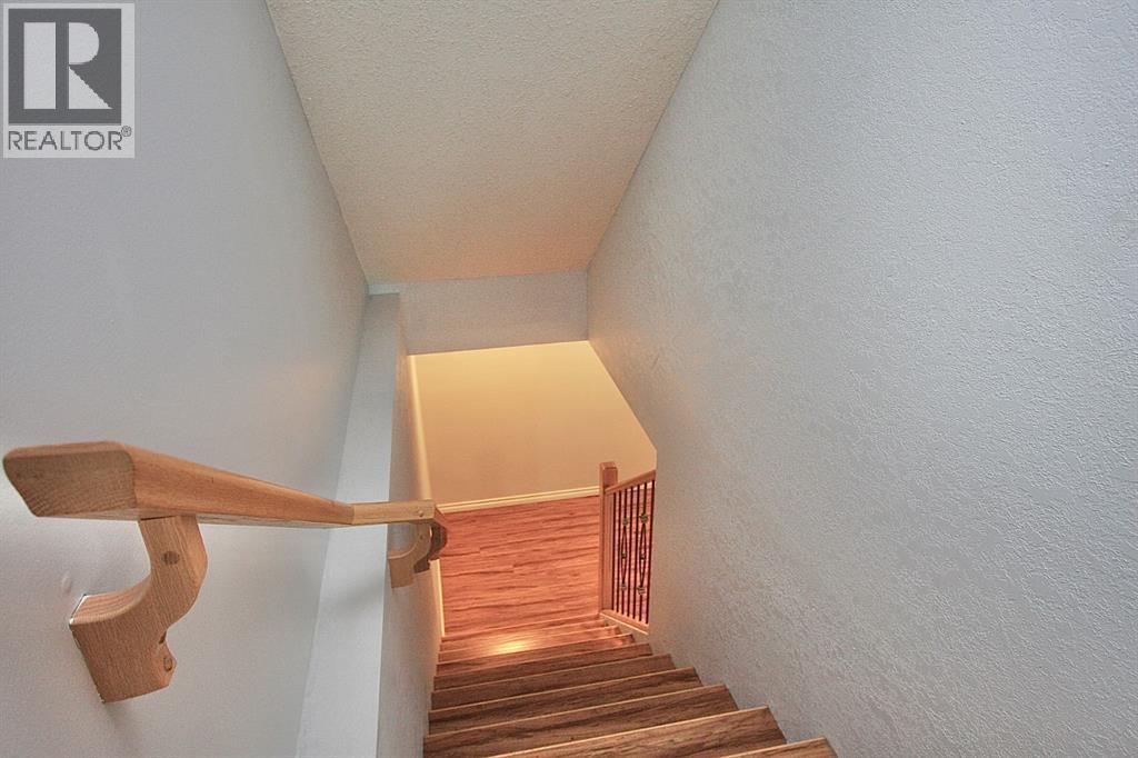 7514 40 Avenue, Camrose, Alberta  T4V 4C1 - Photo 32 - A2281912