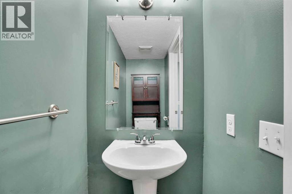 208 Midpark Gardens Se, Calgary, Alberta  T2X 1N7 - Photo 17 - A2280656