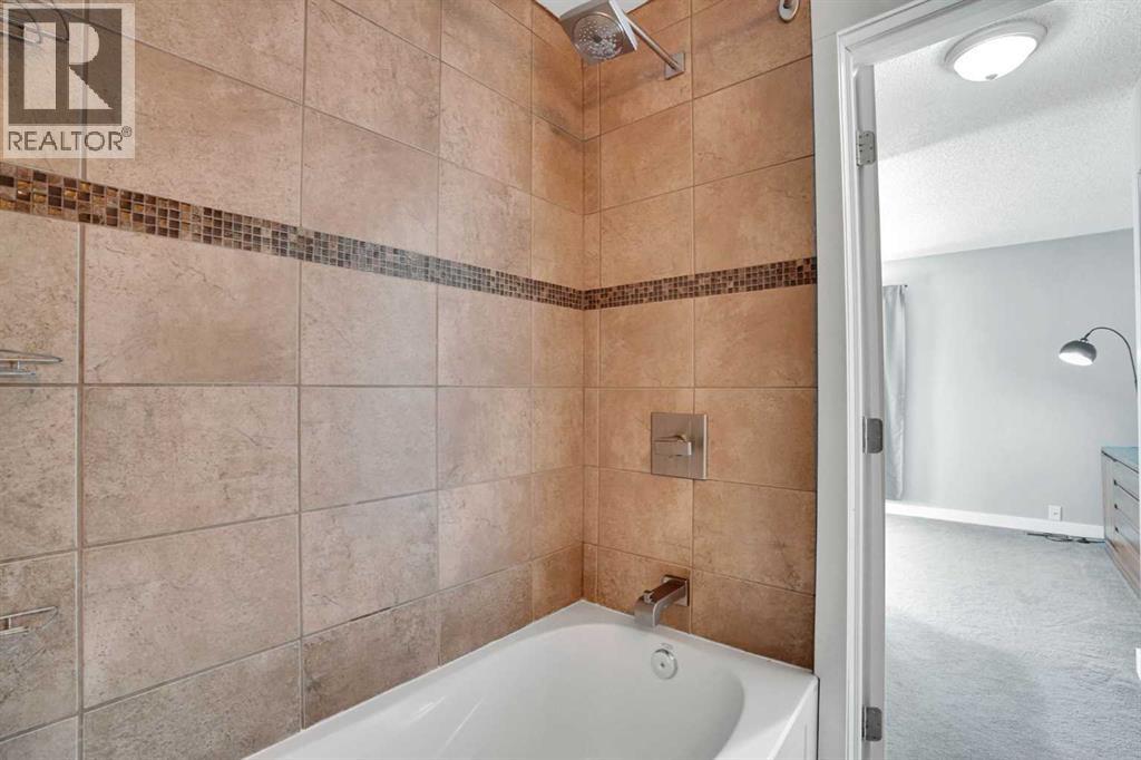 208 Midpark Gardens Se, Calgary, Alberta  T2X 1N7 - Photo 29 - A2280656