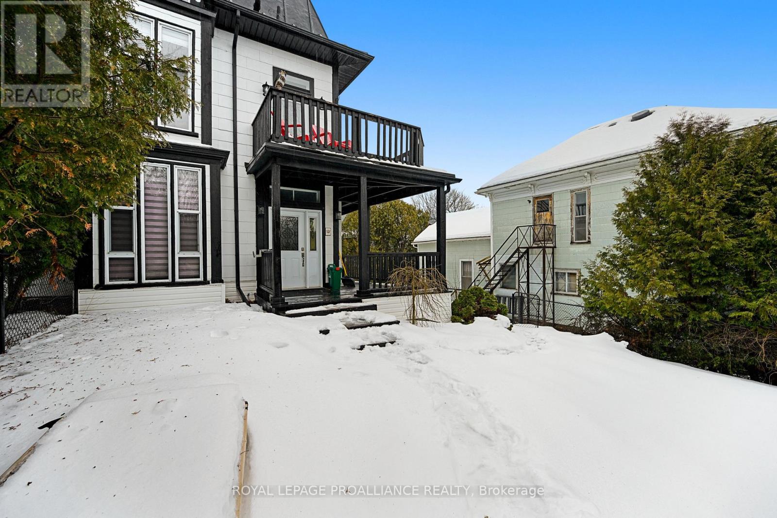 372 King Street W, Brockville, Ontario  K6V 3S6 - Photo 3 - X12748006