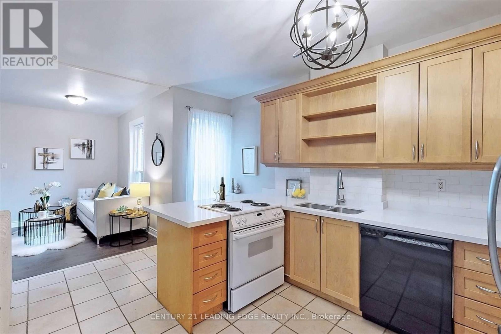 233 Borden Street, Toronto, Ontario  M5S 2N5 - Photo 12 - C12747774