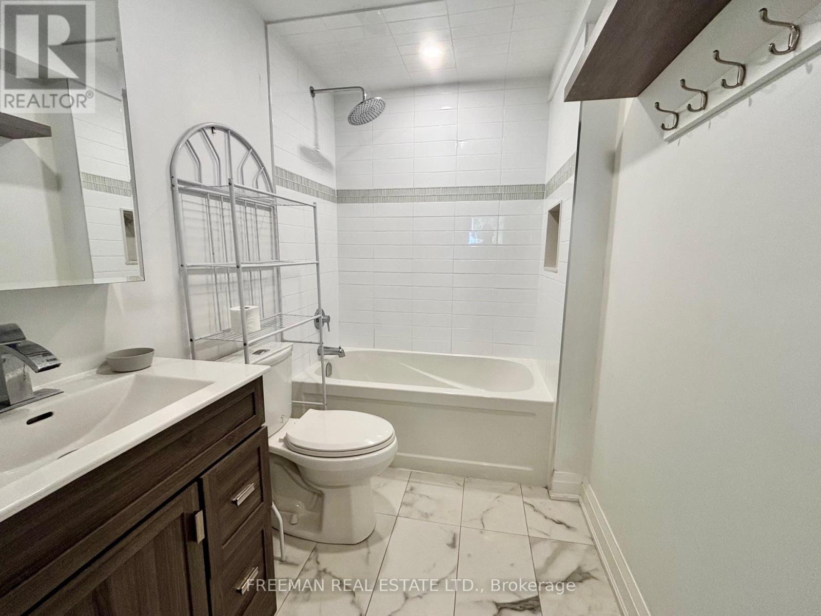 Upper - 340 Howland Avenue, Toronto, Ontario  M5R 3B9 - Photo 12 - C12747790