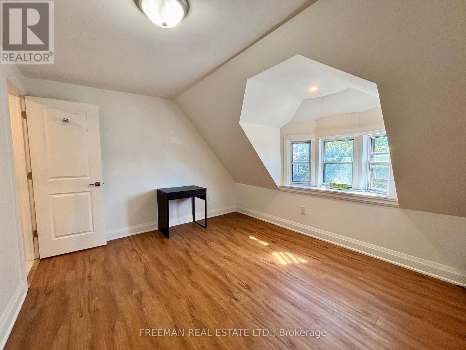 Upper - 340 Howland Avenue, Toronto, Ontario  M5R 3B9 - Photo 15 - C12747790