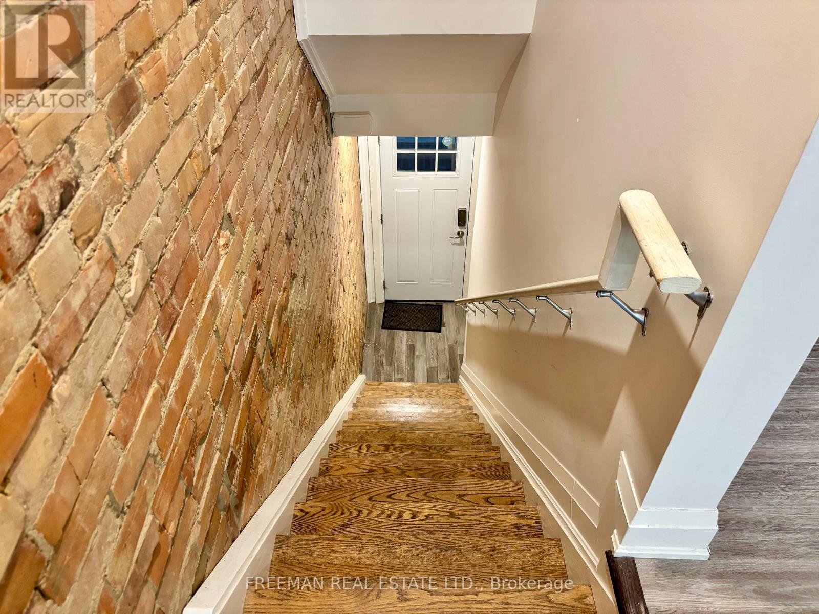 Upper - 340 Howland Avenue, Toronto, Ontario  M5R 3B9 - Photo 18 - C12747790