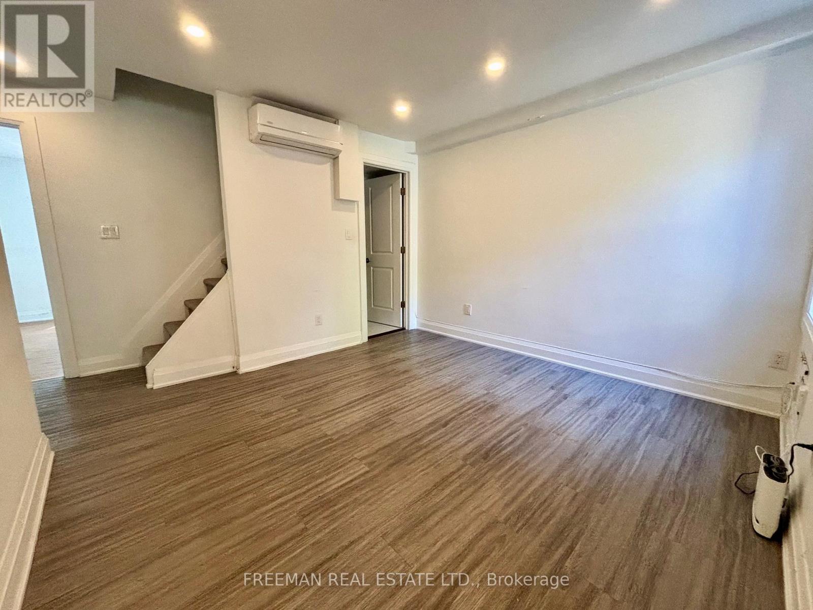 Upper - 340 Howland Avenue, Toronto, Ontario  M5R 3B9 - Photo 8 - C12747790