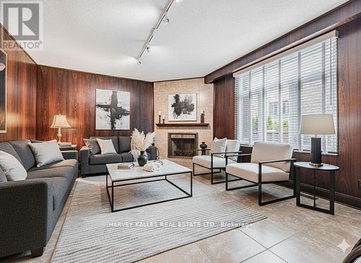 92 Prue Avenue, Toronto, Ontario  M6B 1R5 - Photo 16 - C12747826