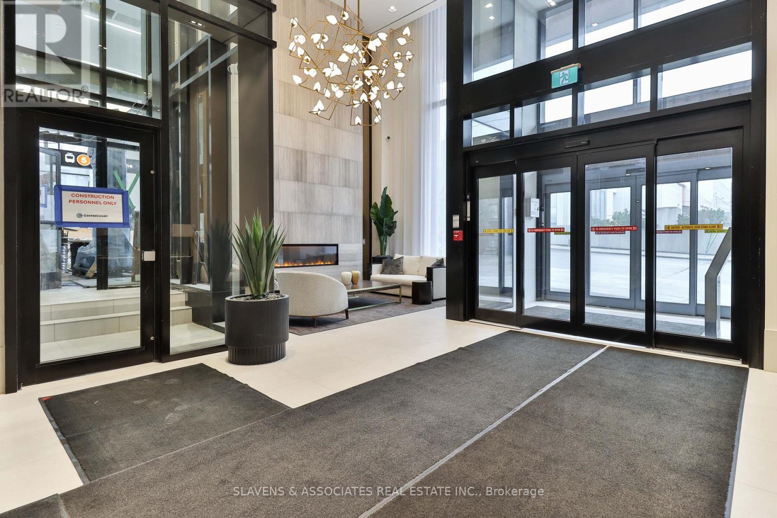 1103 - 2020 Bathurst Street, Toronto, Ontario  M5P 3L1 - Photo 2 - C12747882